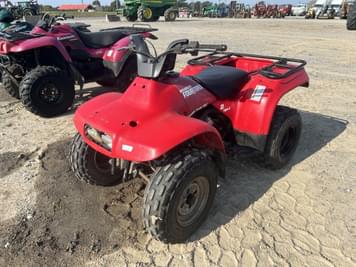 Main image Honda Fourtax 200