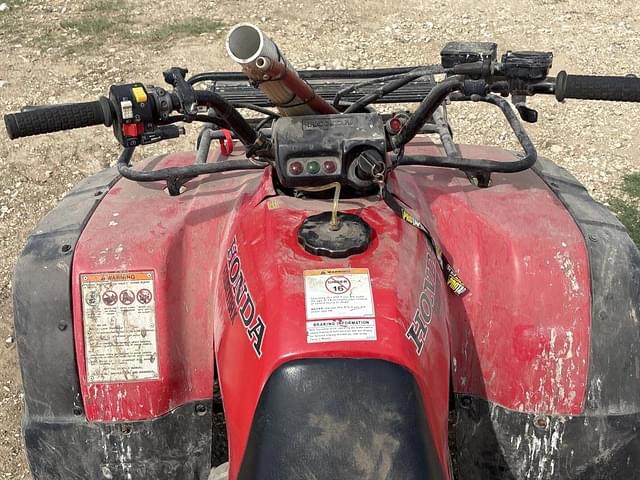 Image of Honda Fourtrax 300 equipment image 4