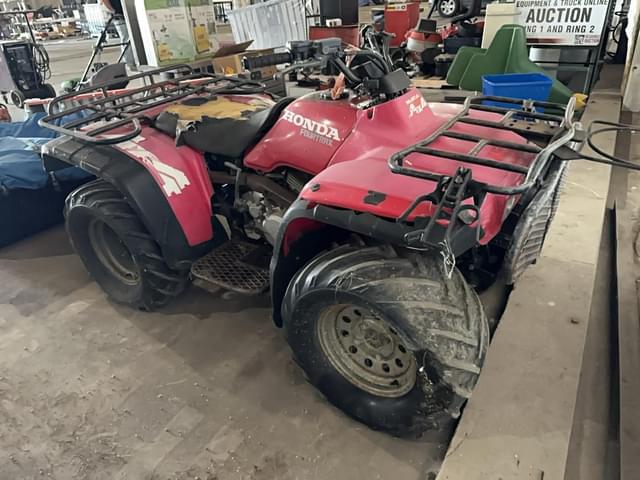 Image of Honda Fourtrax 300 equipment image 4