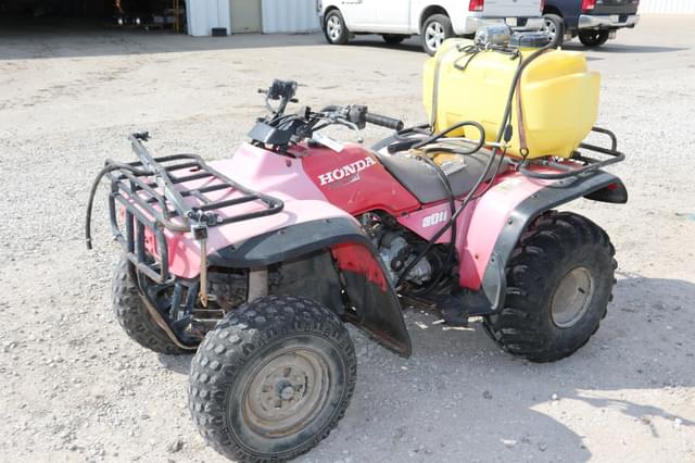 Image of Honda Fourtrax 300 equipment image 3