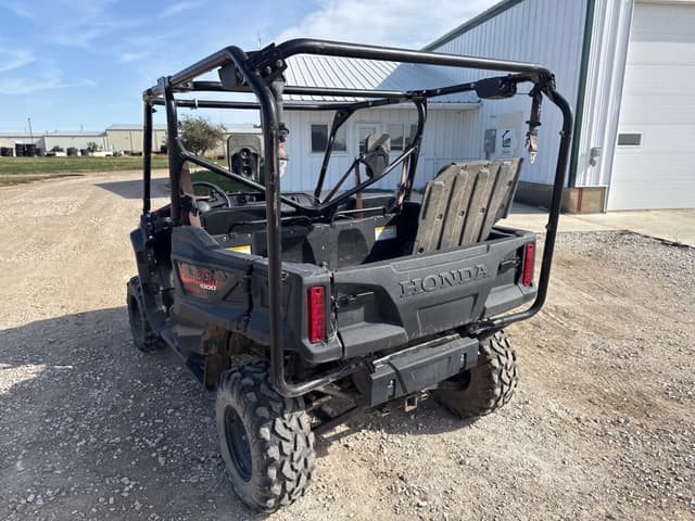 Image of Honda Pioneer 1000 EPS equipment image 2