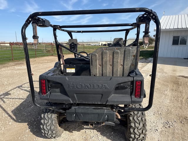 Image of Honda Pioneer 1000 EPS equipment image 3