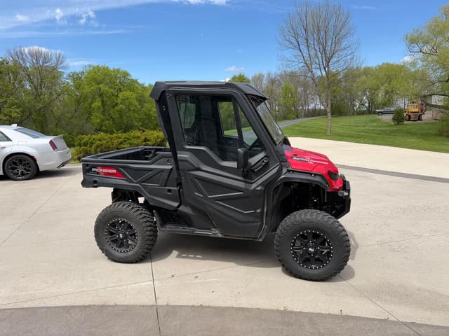 Image of Honda Pioneer 1000 equipment image 4