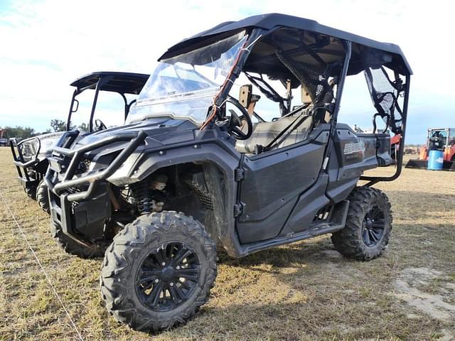 Image of Honda Pioneer 1000 equipment image 1