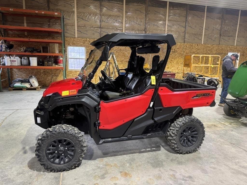 Main image Honda Pioneer 1000