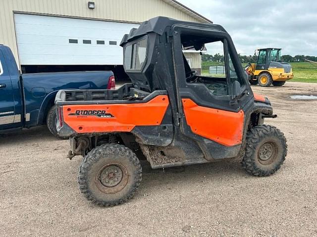 Image of Honda Pioneer 1000 equipment image 3