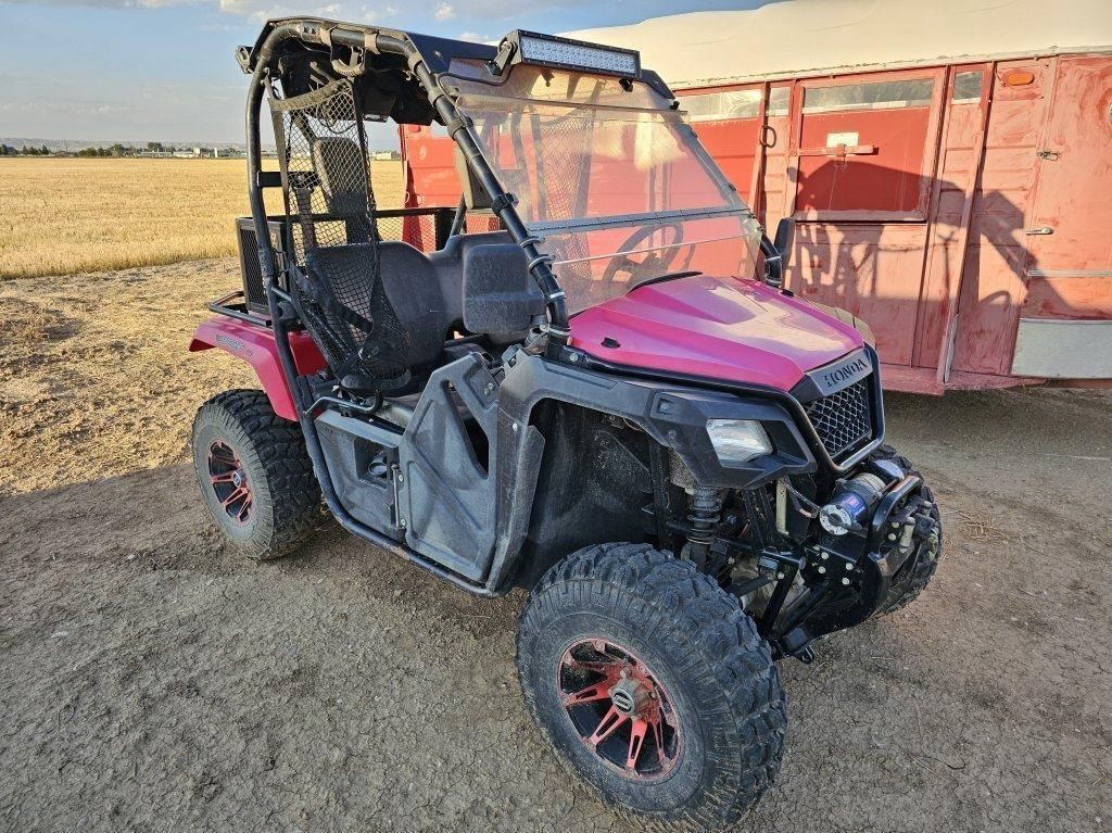 Honda Pioneer 500 Equipment Image0