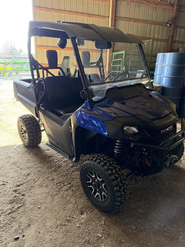 Image of Honda Pioneer 700 equipment image 1