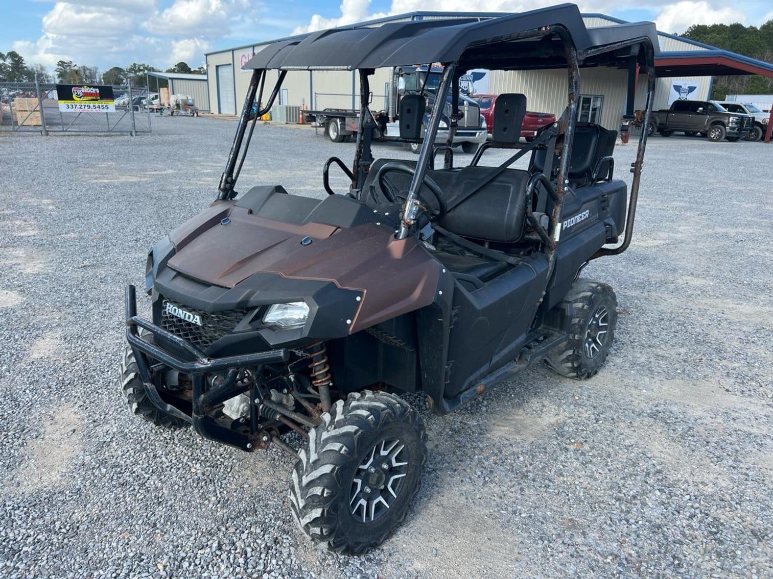 Honda Pioneer 700 Equipment Image0