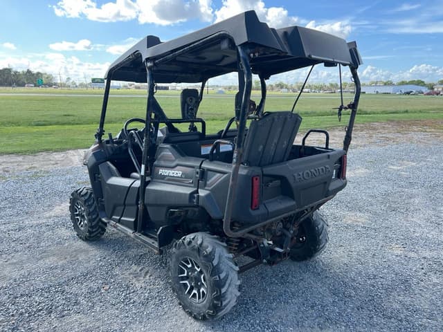 Image of Honda Pioneer 700 equipment image 2