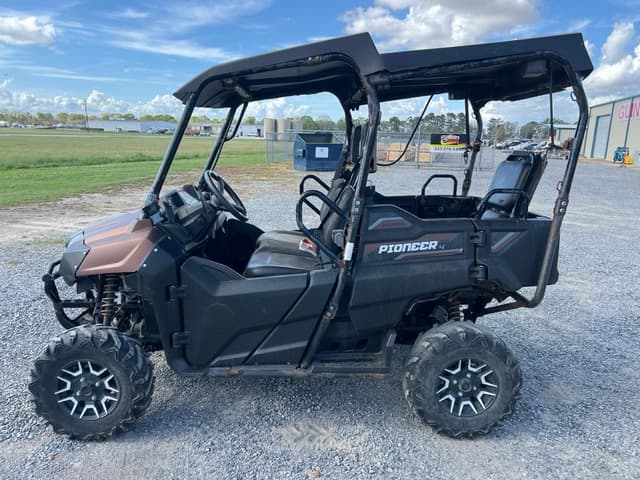 Image of Honda Pioneer 700 equipment image 1