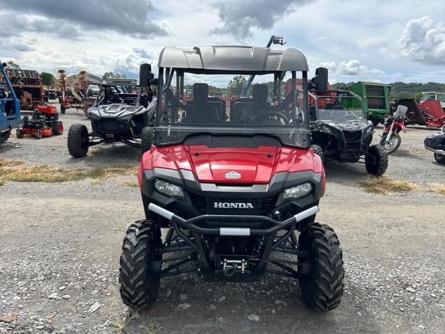 Image of Honda Pioneer 700 equipment image 3