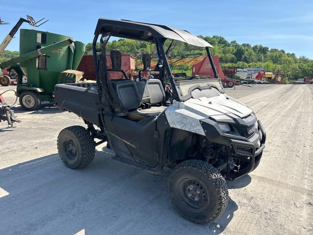 Image of Honda Pioneer 700 equipment image 3