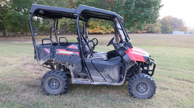Image of Honda Pioneer 700 equipment image 3
