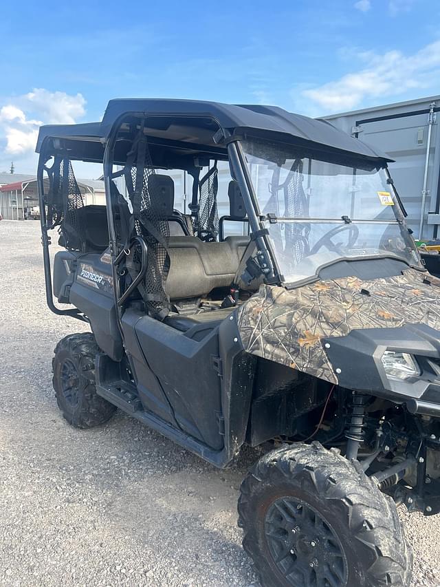 Image of Honda Pioneer 700 equipment image 2
