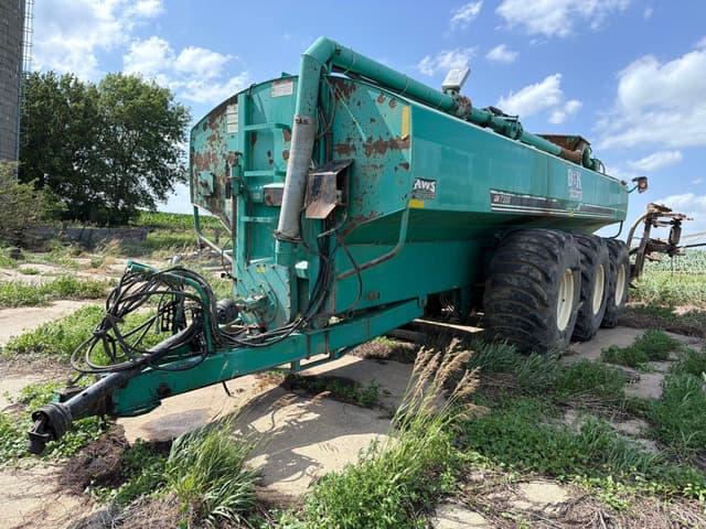 Image of Houle 7300 equipment image 1