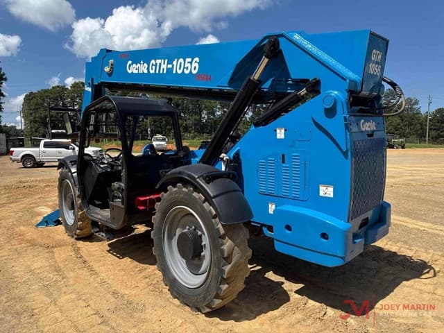 Image of Genie GTH1056 equipment image 2