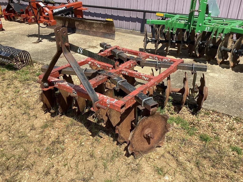 Main image Howse Undetermined