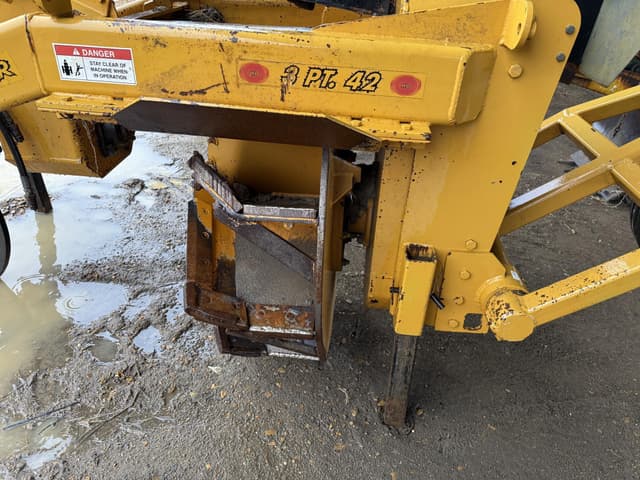 Image of Hurricane 3-PT 42 equipment image 3