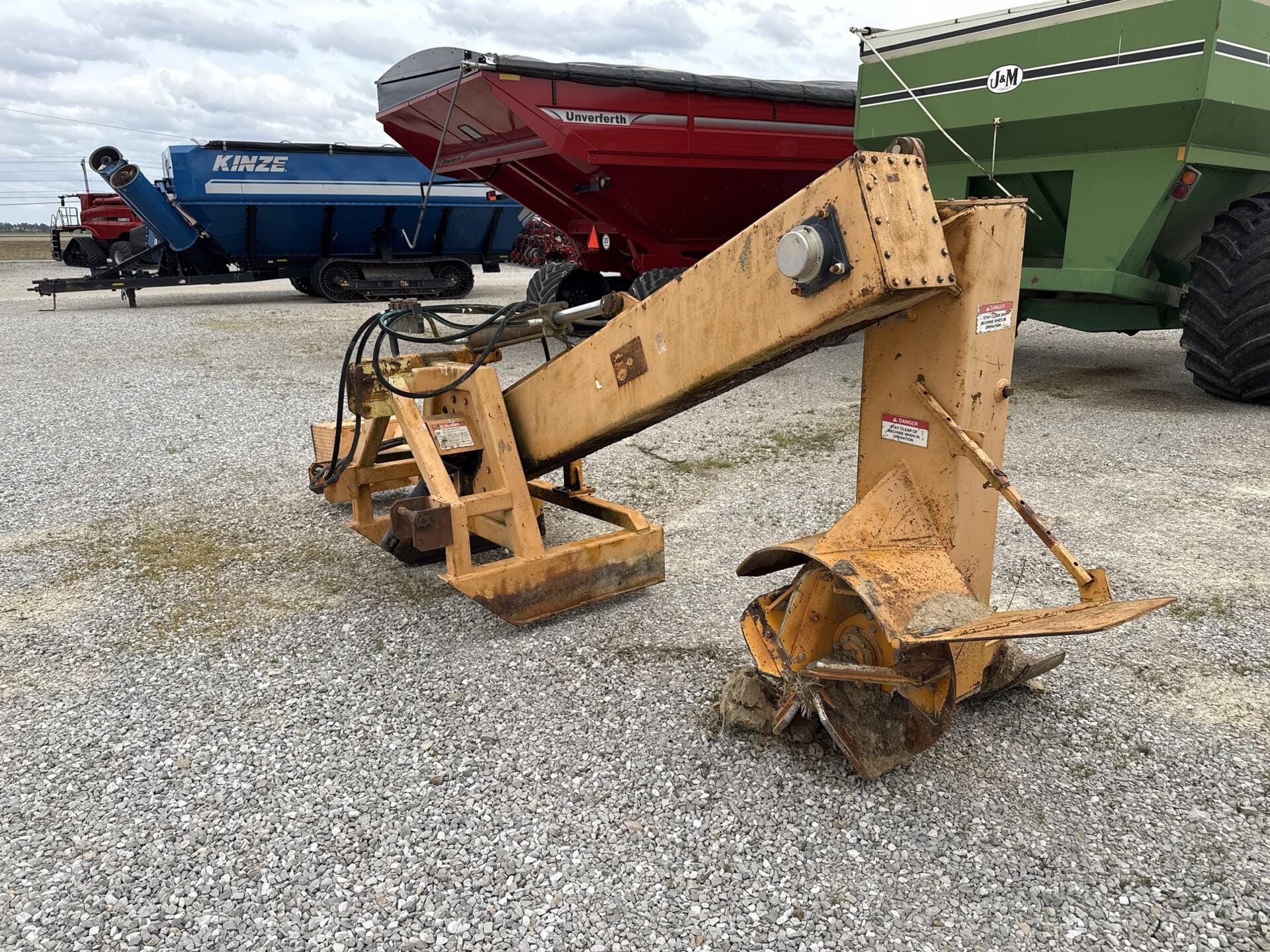 Hurricane LBSA-26 Equipment Image0