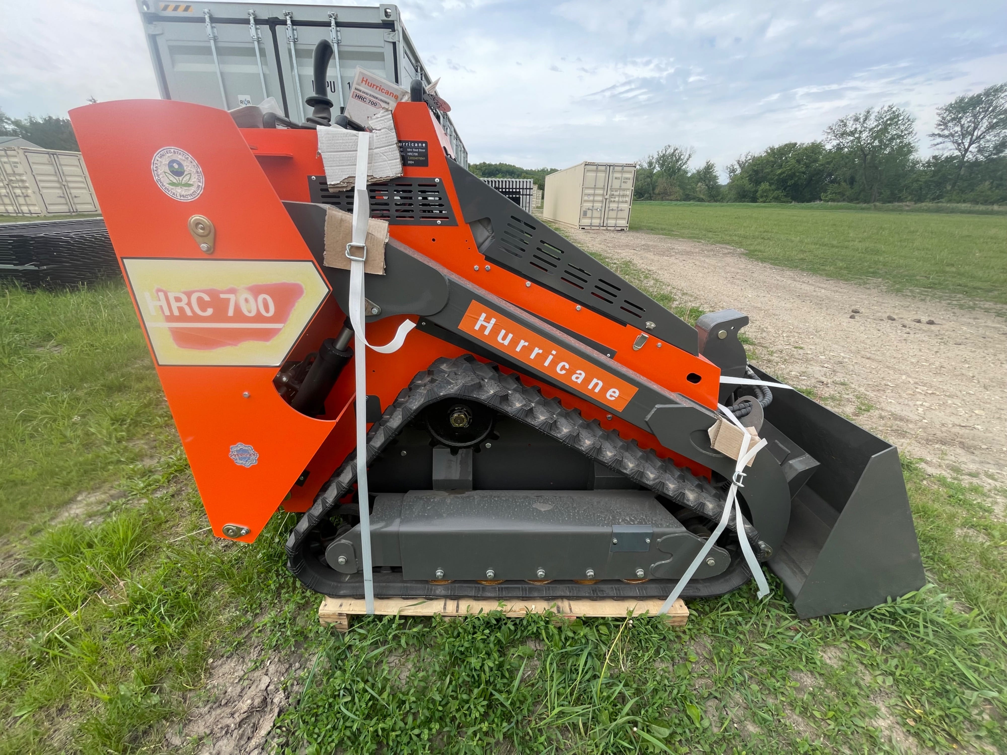 Main image Hurricane HRC700