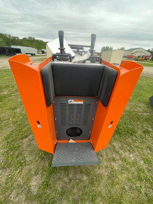 Image of Hurricane HRC700 equipment image 2
