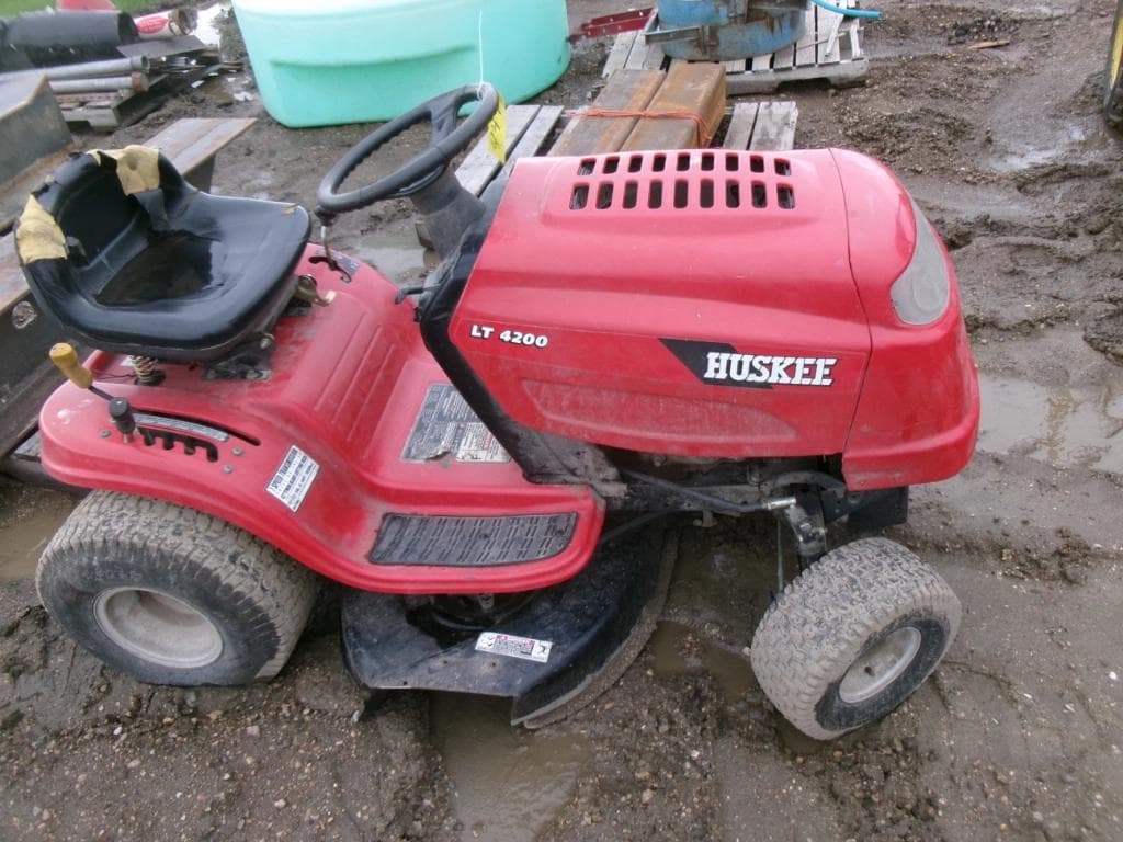 Image of Huskee LT4200 Image 1
