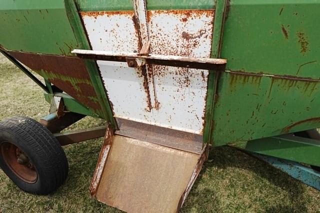 Image of Huskee 165 equipment image 4
