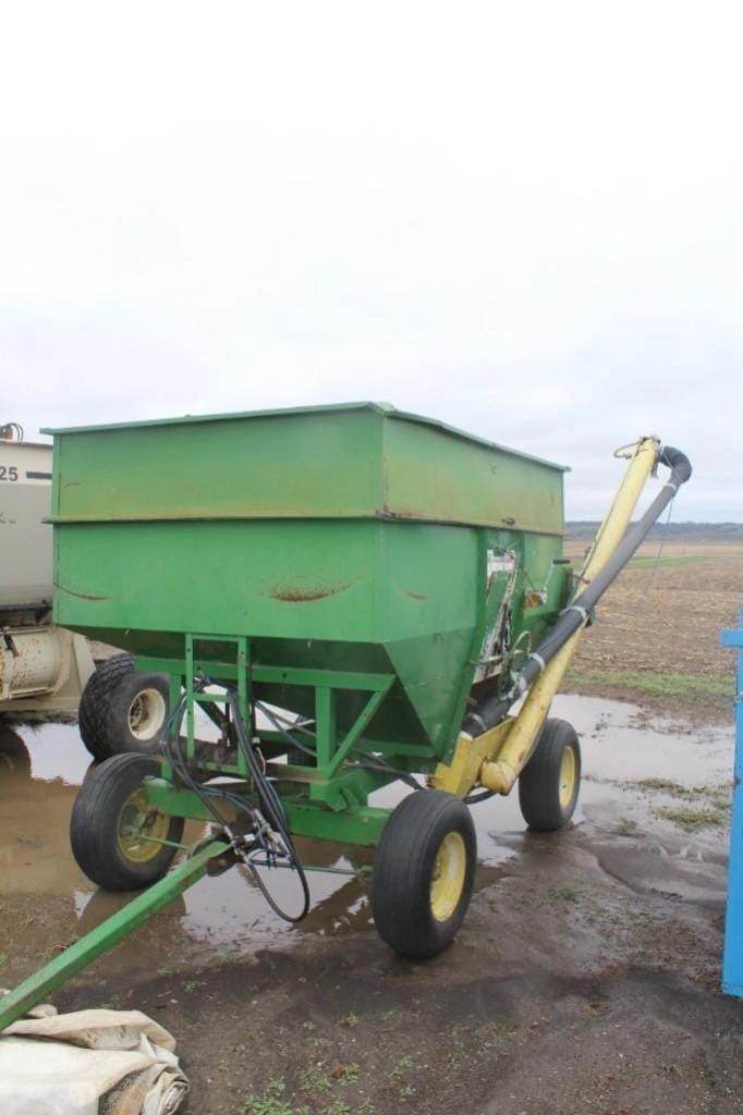 Huskee 165 Equipment Image0