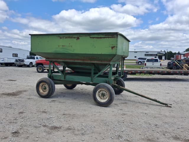 Image of Huskee 225 equipment image 4