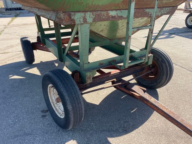 Image of Huskee 225 equipment image 4