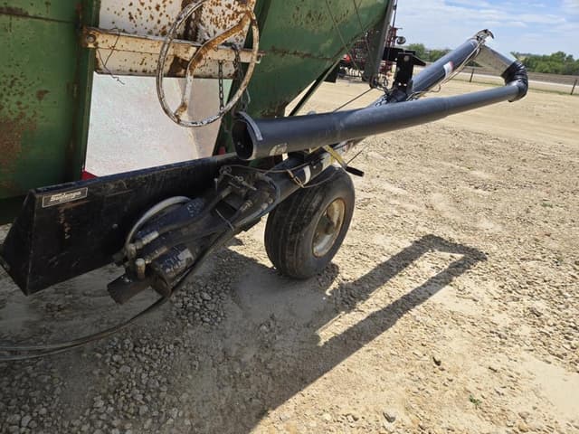 Image of Huskee 225 equipment image 3