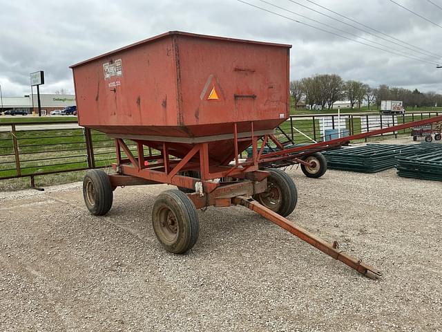 Image of Huskee 225 equipment image 1