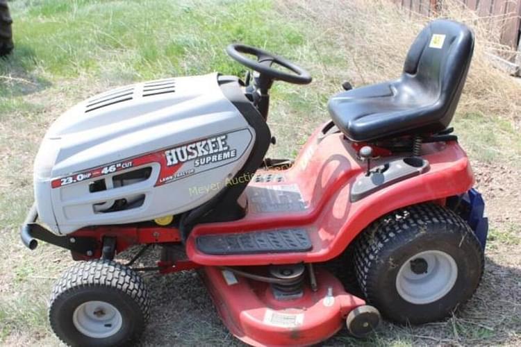 SOLD Huskee Supreme Other Equipment Turf Tractor Zoom