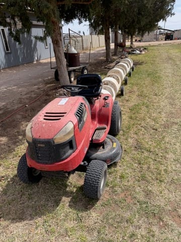 Huskee LT4200 Equipment Image0