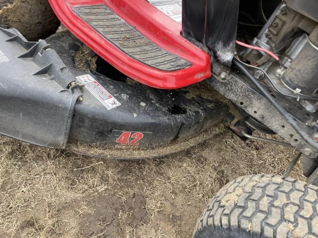 Image of Huskee LT4200 equipment image 4