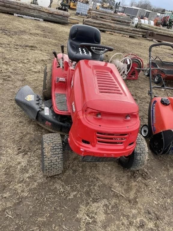 Image of Huskee LT4200 equipment image 1