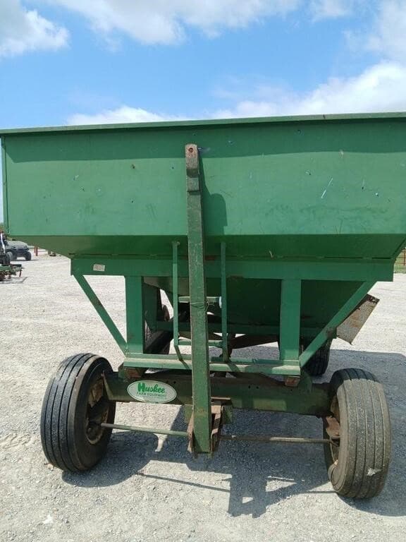Image of Huskee 225 equipment image 4