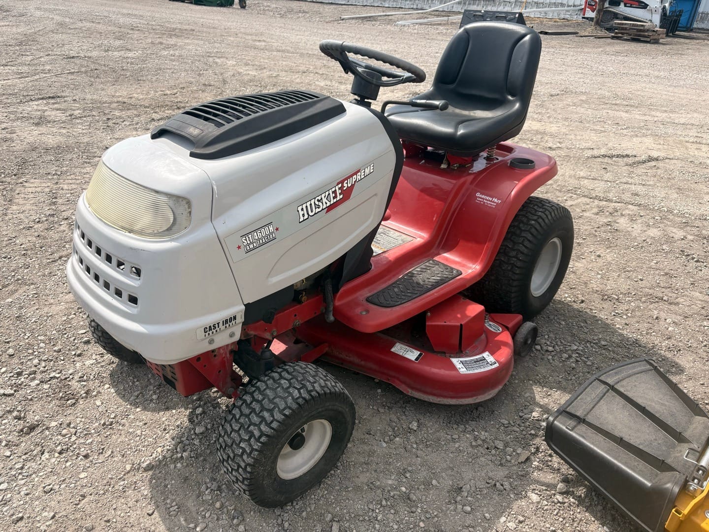 Huskee Supreme Equipment Image0