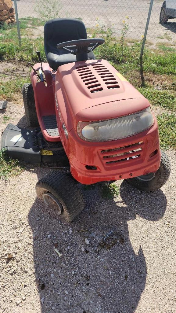 Image of Huskee LT4200 equipment image 1