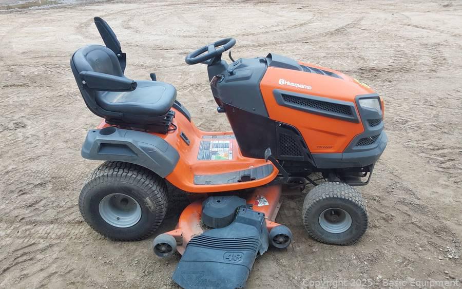 Image of Husqvarna YTH24V48 Primary Image