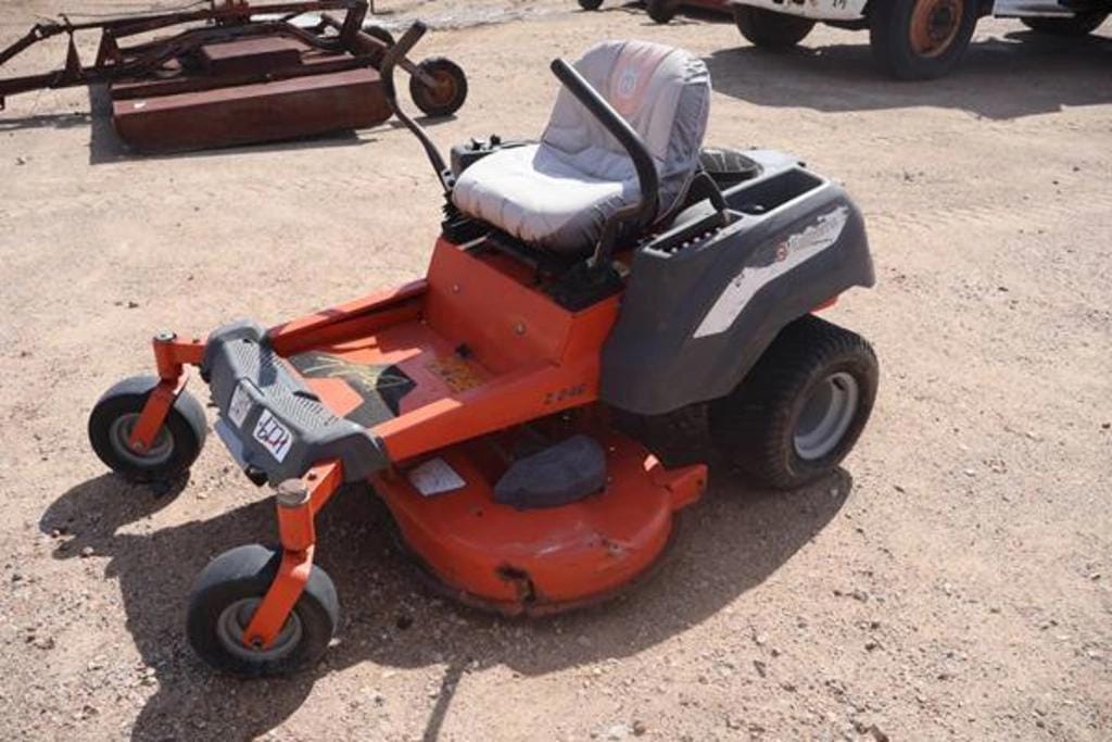 Husqvarna Z246 Equipment Image0