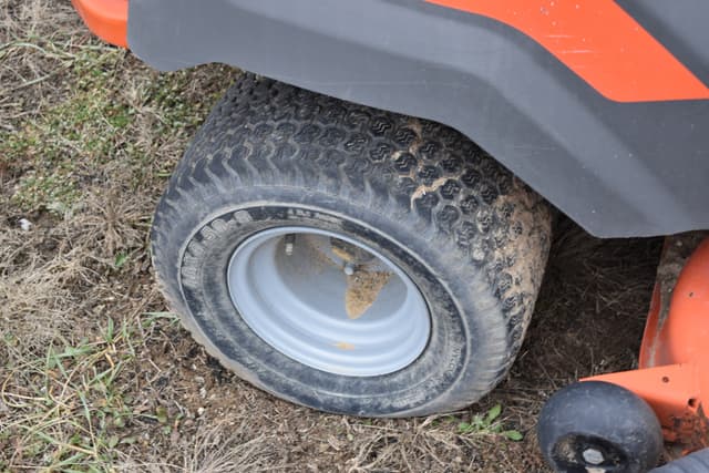 Image of Husqvarna Z254 equipment image 4