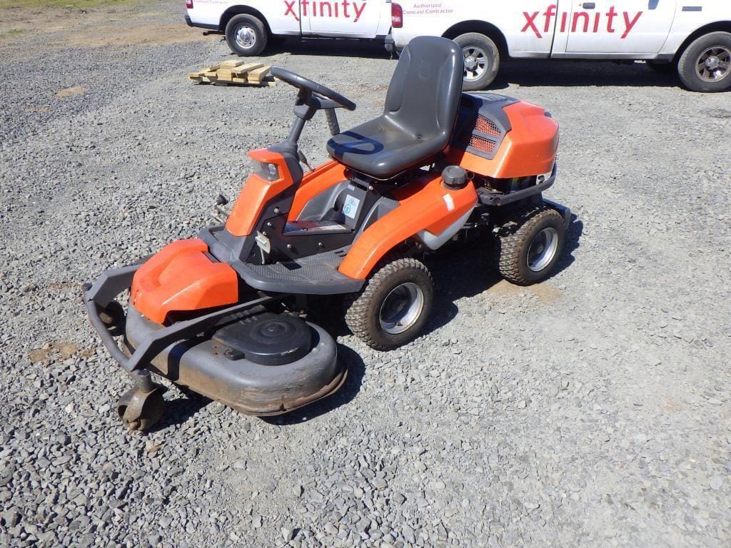 Main image Husqvarna R322T