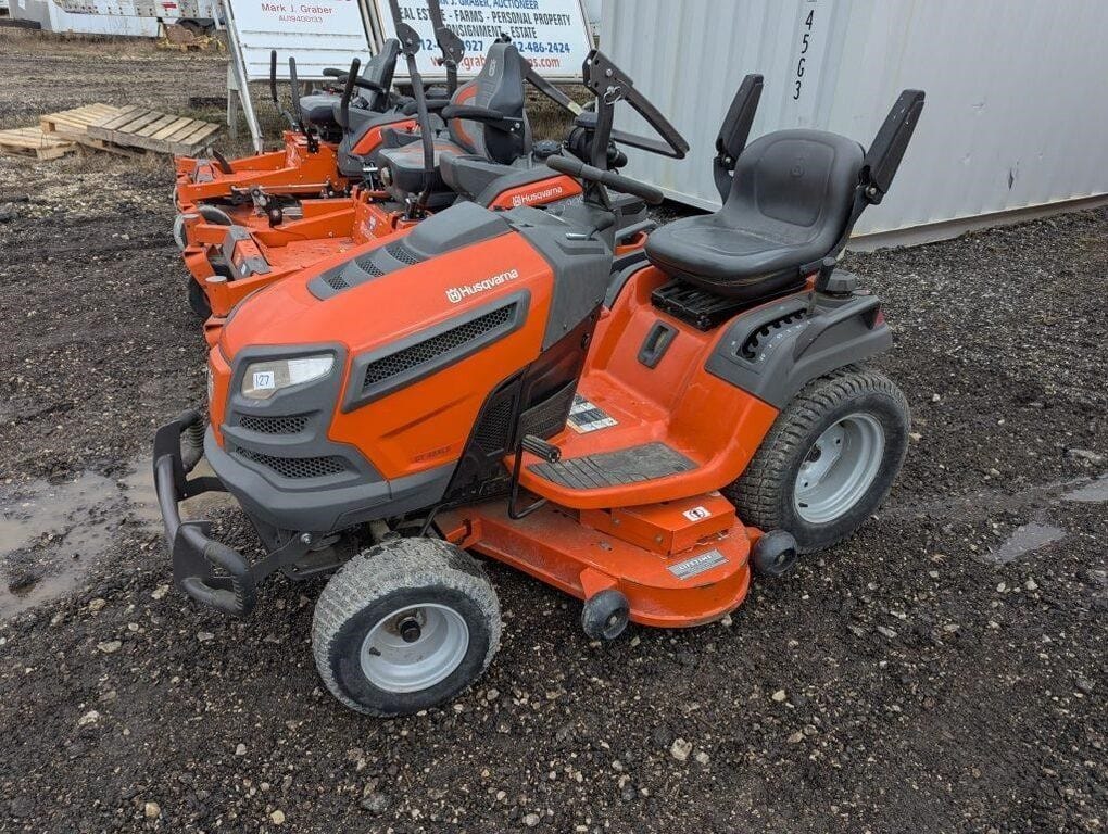 Husqvarna GT48XLS Equipment Image0