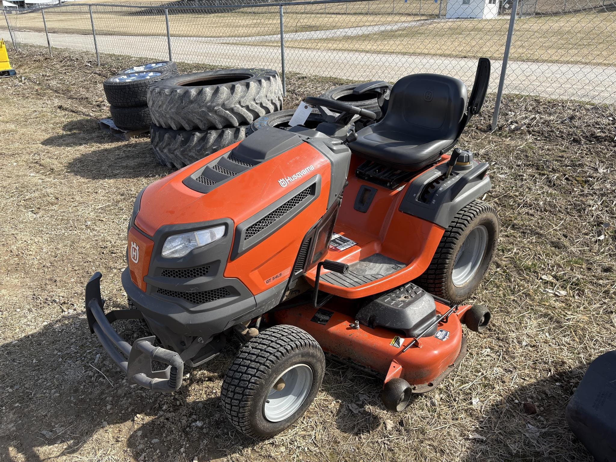 Husqvarna GT54LS Equipment Image0