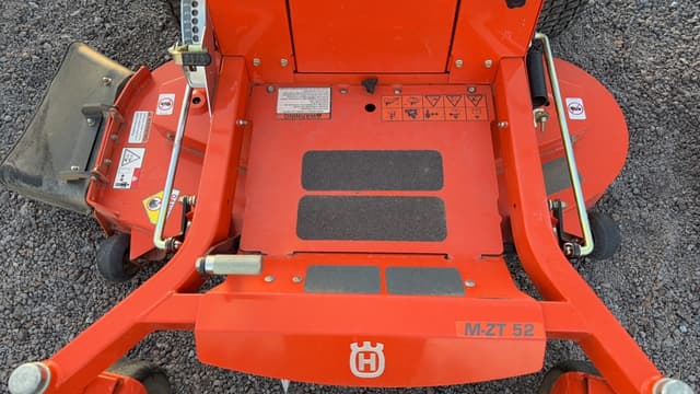 Image of Husqvarna M-ZT 52 equipment image 4