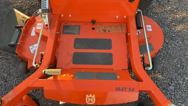 Image of Husqvarna M-ZT 52 equipment image 4