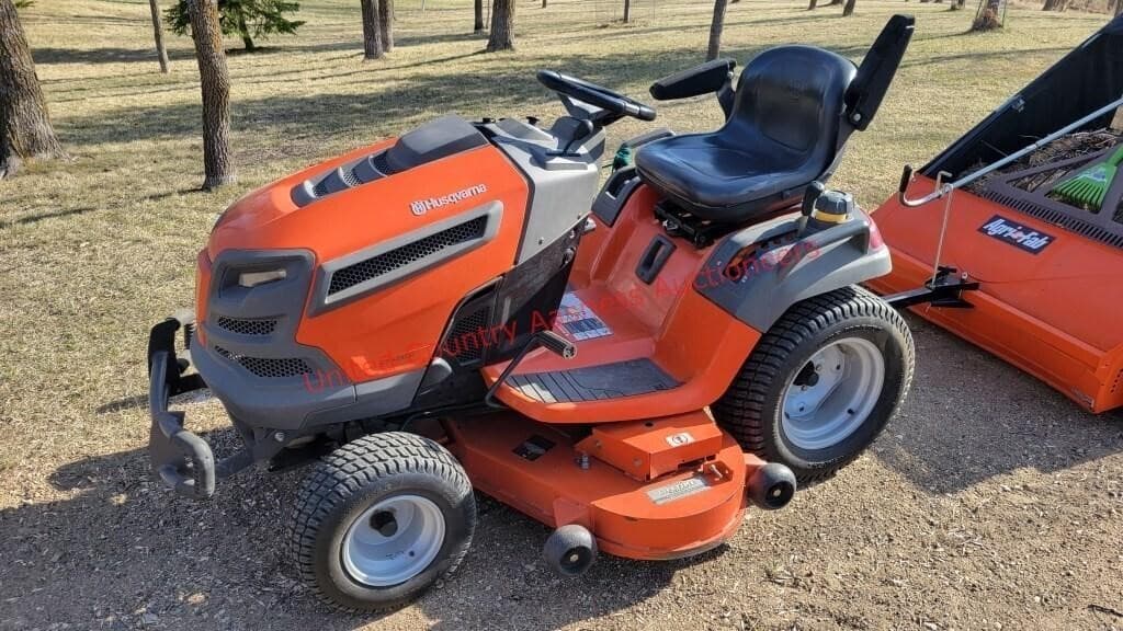 Image of Husqvarna GT52XLi Image 1
