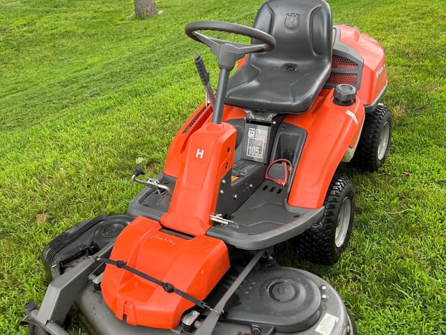 Image of Husqvarna R220T equipment image 2